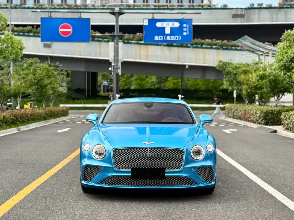 Bentley Continental 4.0T GT V8 2023