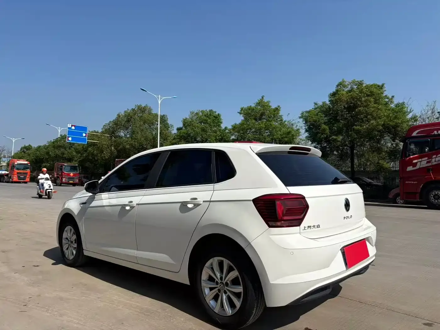 Volkswagen Polo Plus 1.5L Automatic Colorful Tech Edition 2021 — фото 7