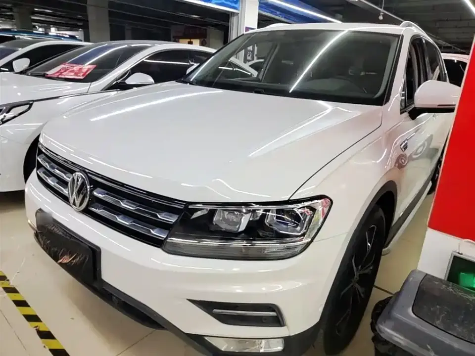 Volkswagen Tiguan L Facelift 330TSI Auto 2WD Smart Luxury China VI 2020