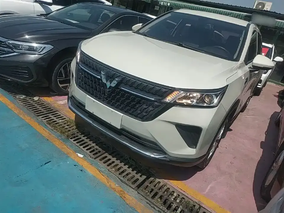 Wuling Motors Wuling Xingchen 1.5T Manual Star Joy Edition 2023