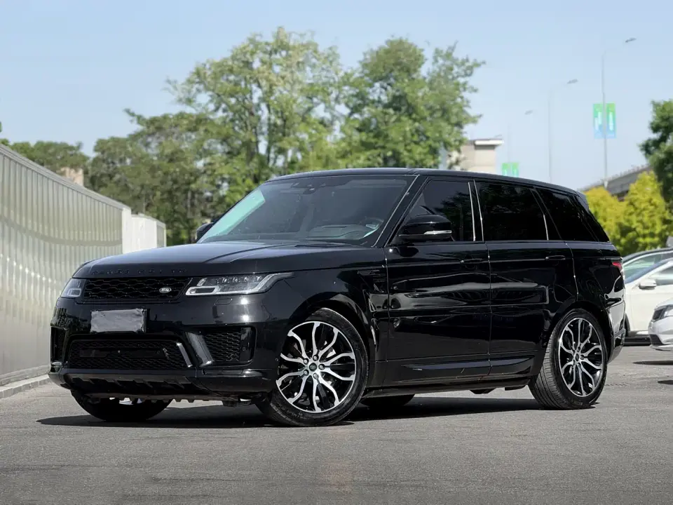 Land Rover Range Rover Sport 3.0 L6 Gloss Black Edition 2021