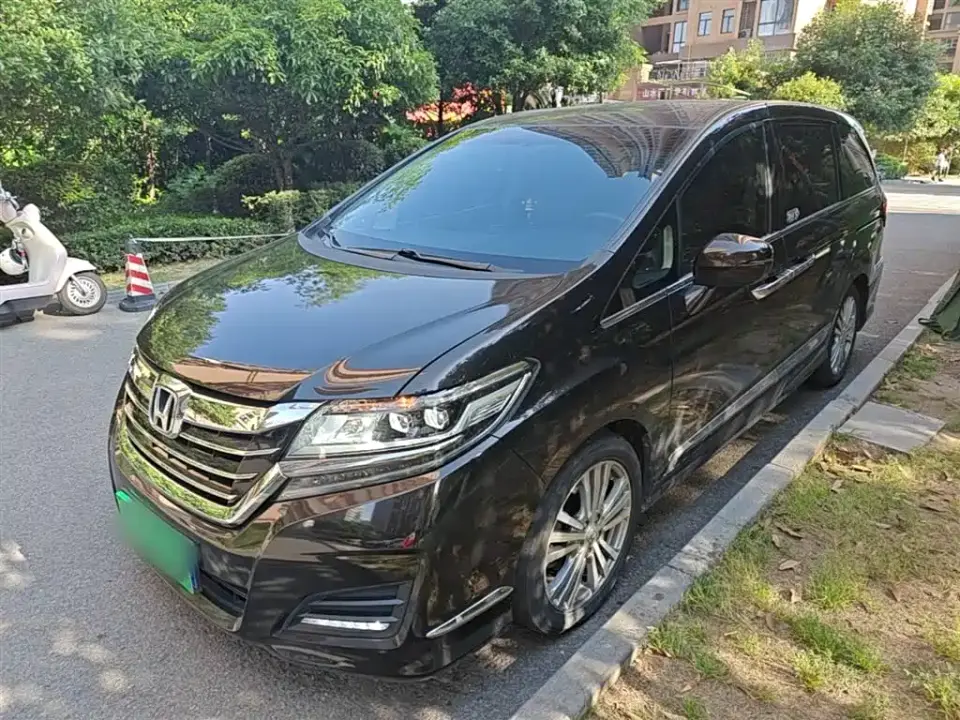 Honda Elysion 2.4L Fashion Edition 2019