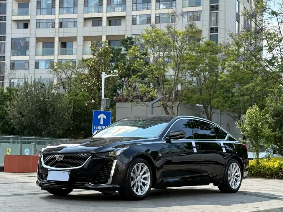 Cadillac CT5 28T Fashion Edition 2022