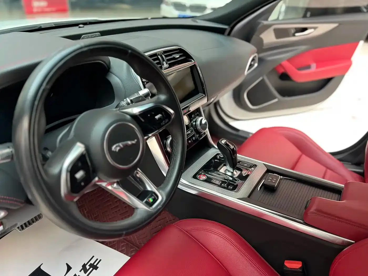 Jaguar XEL 2.0T 250PS R-DYNAMIC S Progressive Sport Edition 2022 — фото 18