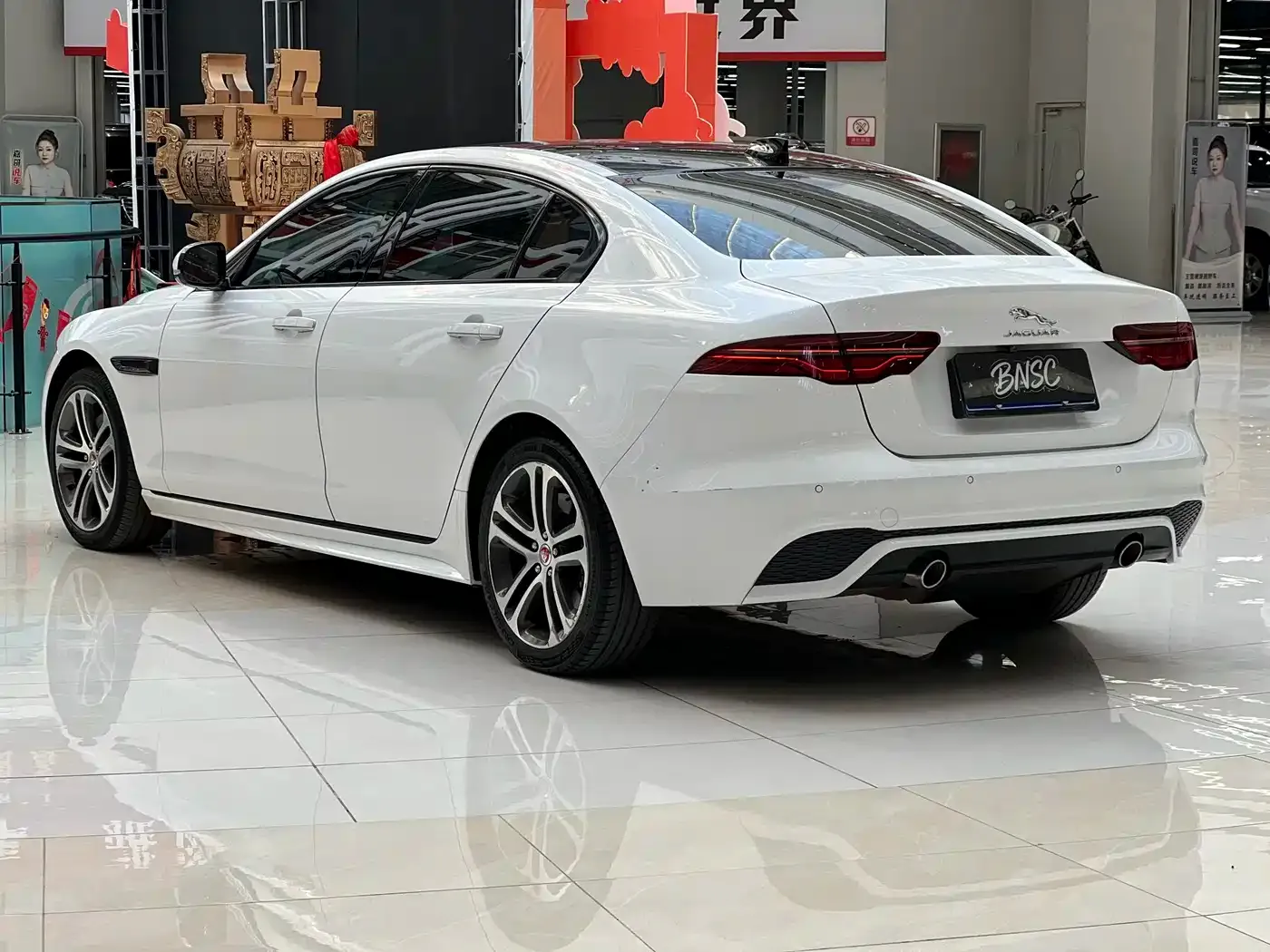 Jaguar XEL 2.0T 250PS R-DYNAMIC S Progressive Sport Edition 2022 — фото 9