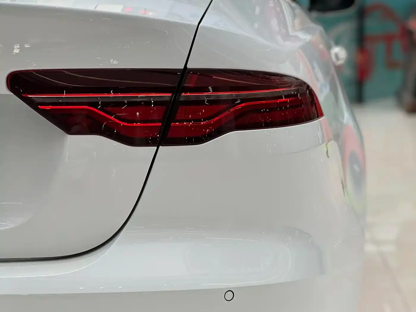 Jaguar XEL 2.0T 250PS R-DYNAMIC S Progressive Sport Edition 2022 — фото 7
