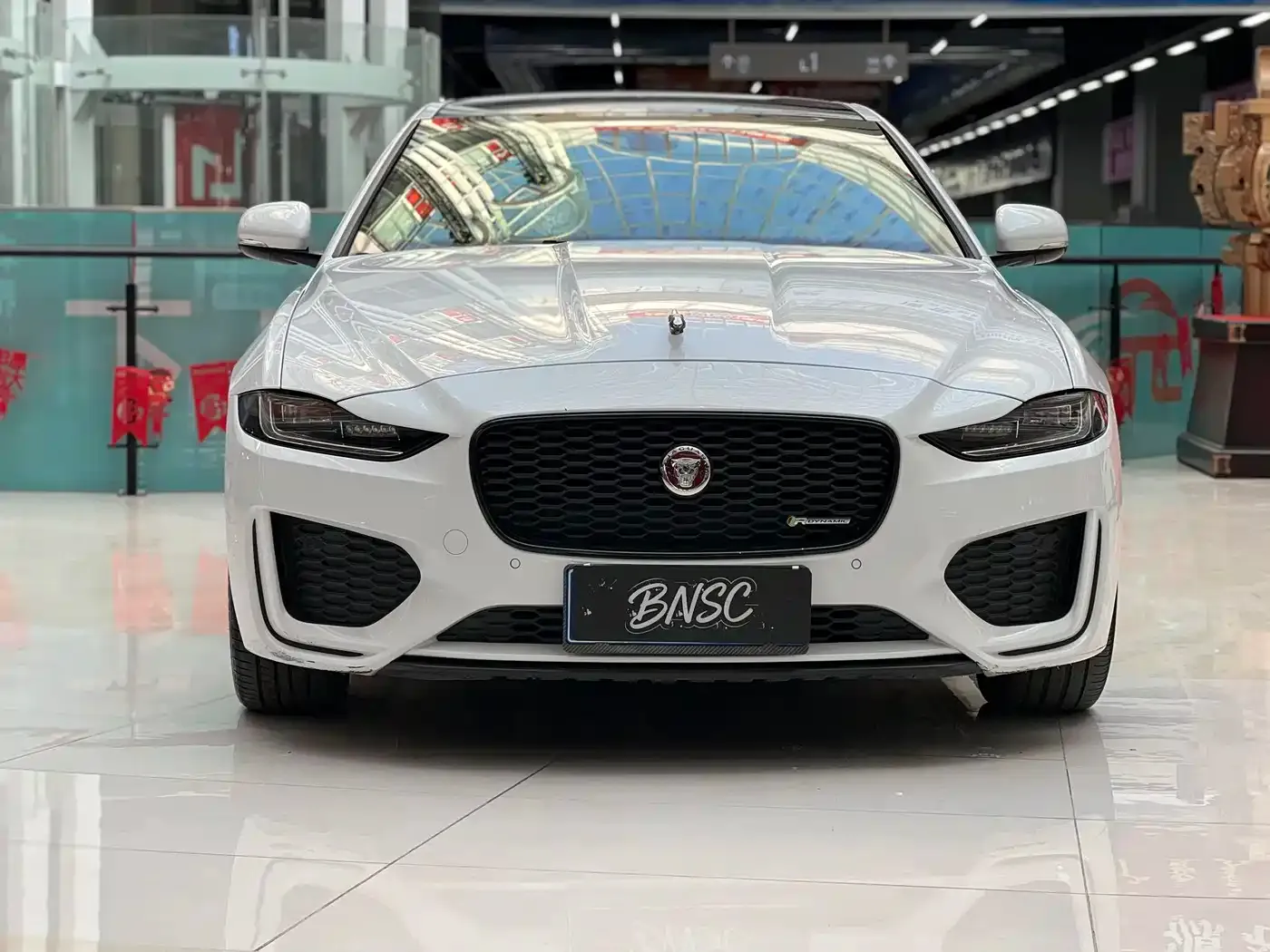 Jaguar XEL 2.0T 250PS R-DYNAMIC S Progressive Sport Edition 2022 — фото 3