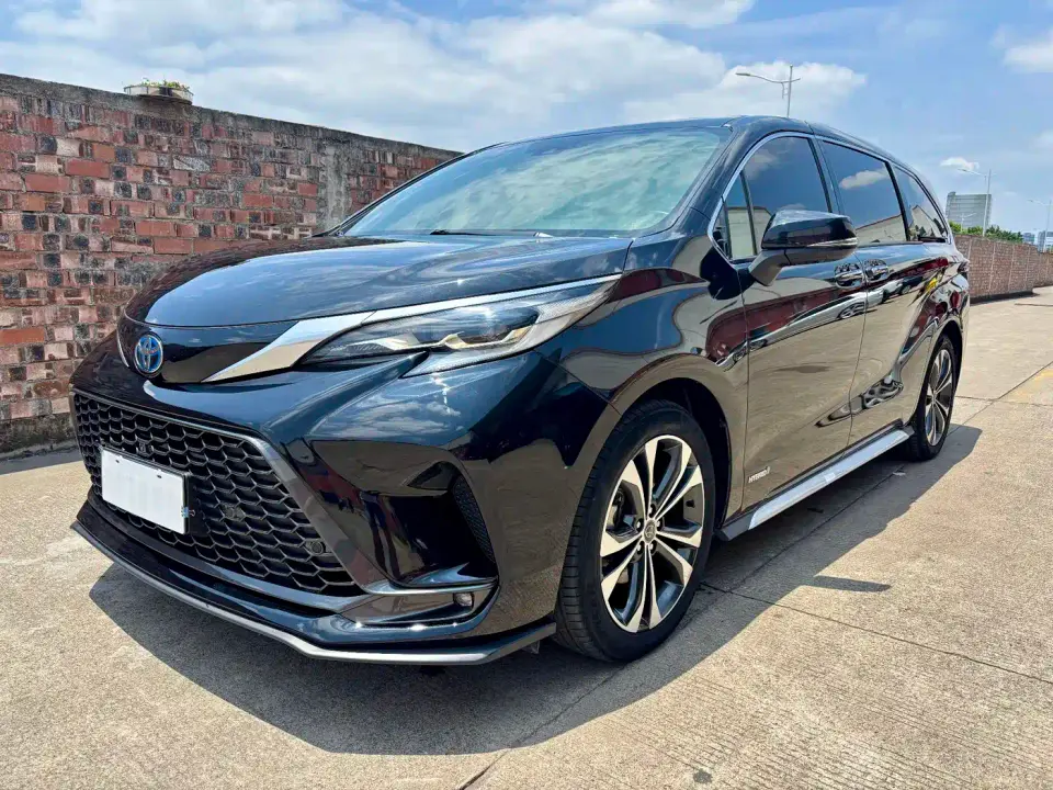 Toyota Granvia 2.5L Hybrid Flagship VIP Edition 2023