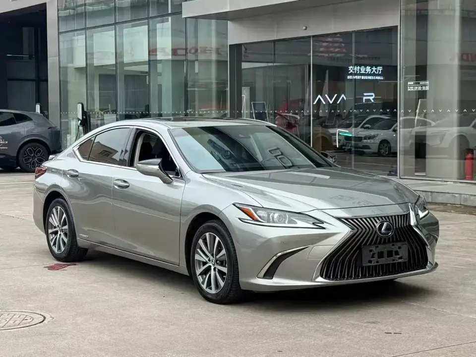 Lexus ES 300h Excellence Edition China V 2019