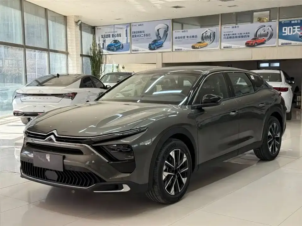 Citroen Versailles C5 X 1.6T Momentum Extraordinary 2026