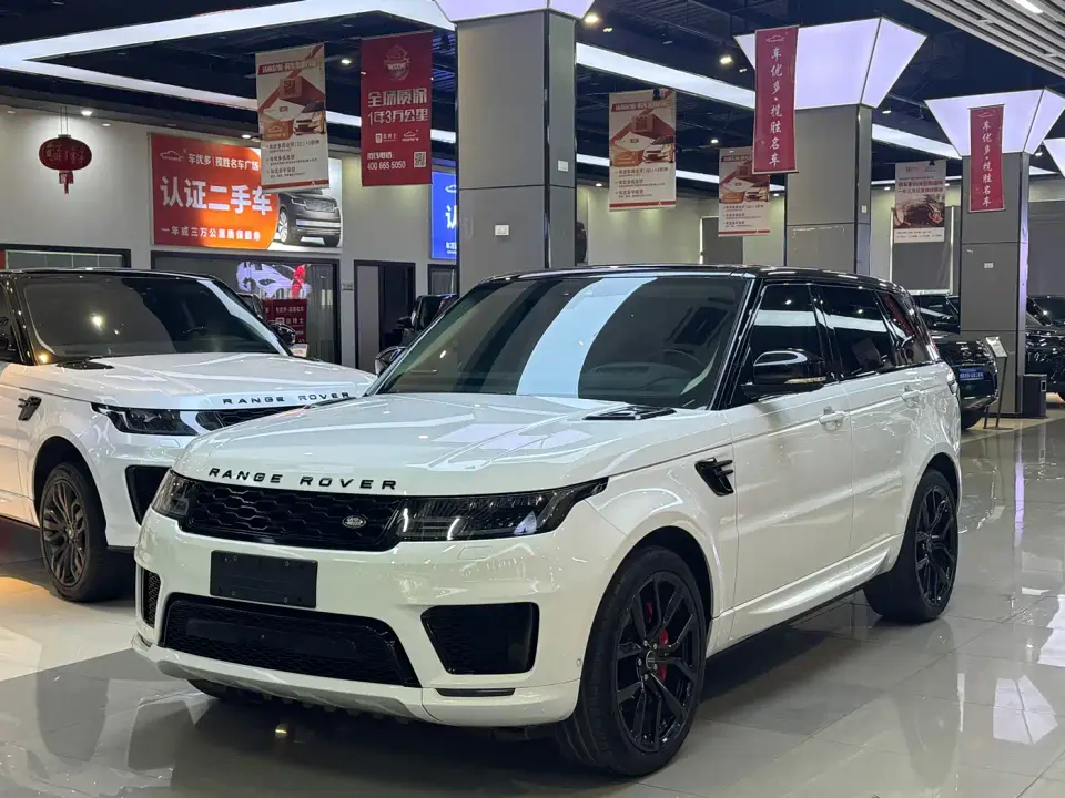 Land Rover Range Rover Sport 3.0 L6 Gloss Black Edition 2021