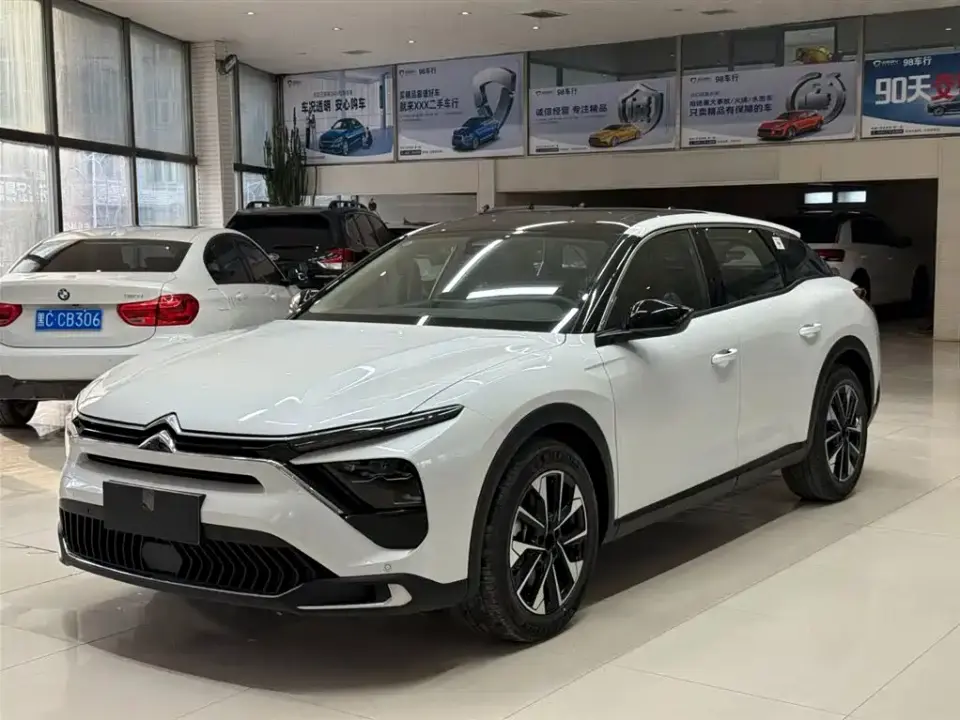 Citroen Versailles C5 X 1.6T Momentum Extraordinary 2026