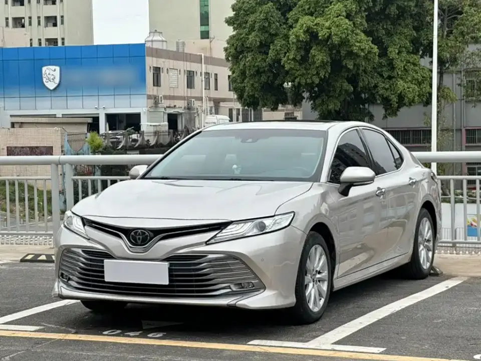 Toyota Camry Facelift 2.0G Luxury Edition 2020