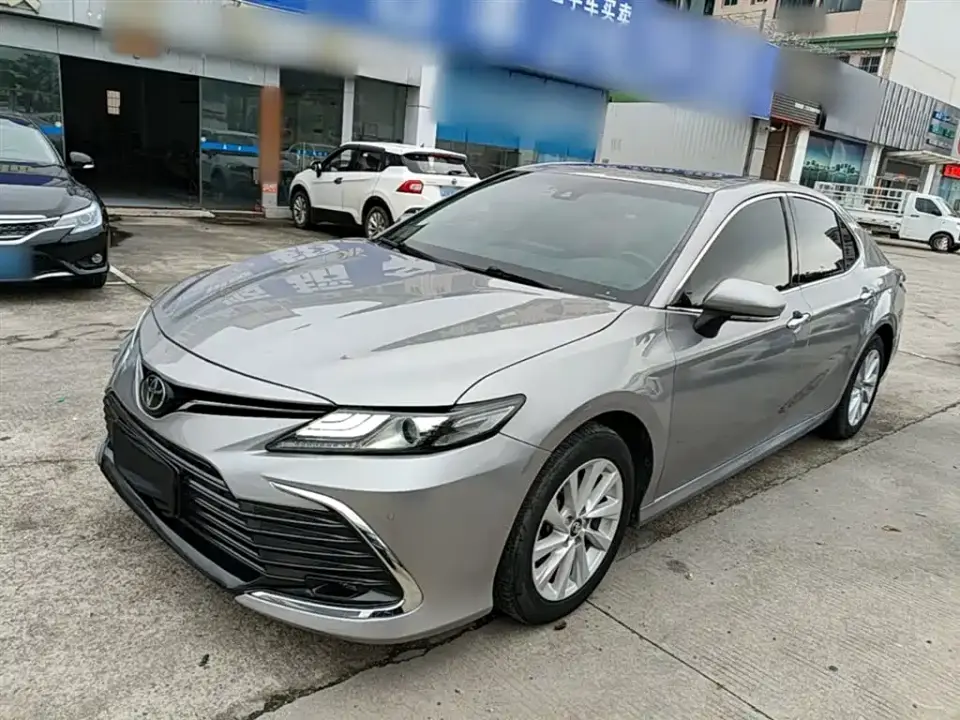 Toyota Camry 2.0G Luxury Edition 2021