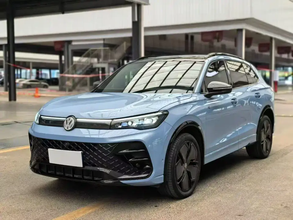 Volkswagen Tiguan L PRO 380TSI 4WD R-Line Premium Edition 2024