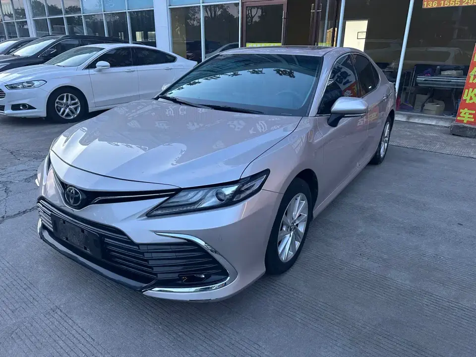 Toyota Camry 2.0G Luxury Edition 2022