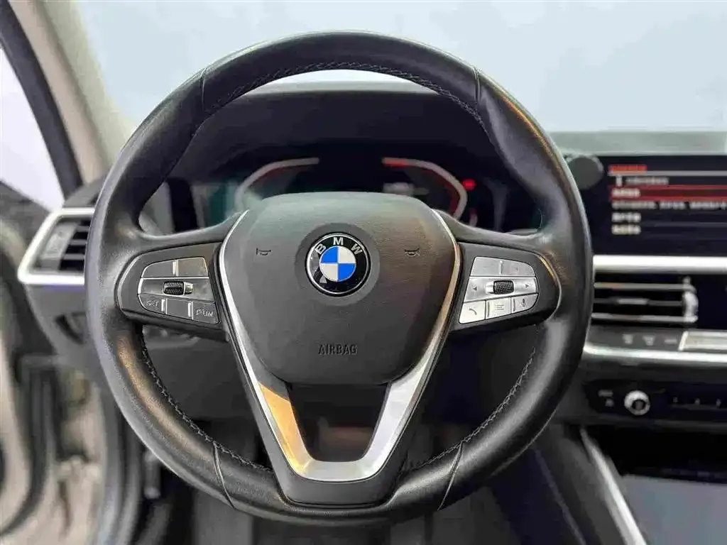 BMW 3 Series 325Li Launch Edition 2019 — фото 12