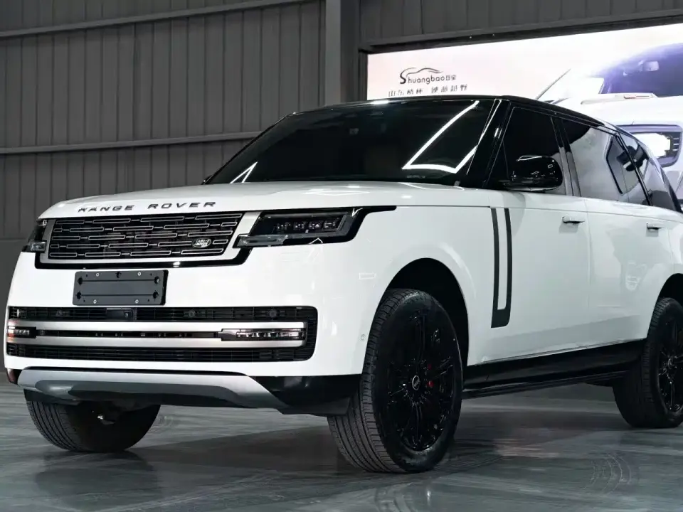 Land Rover Range Rover 3.0 L6 400PS Golden Age Extended 7-Seater 2024