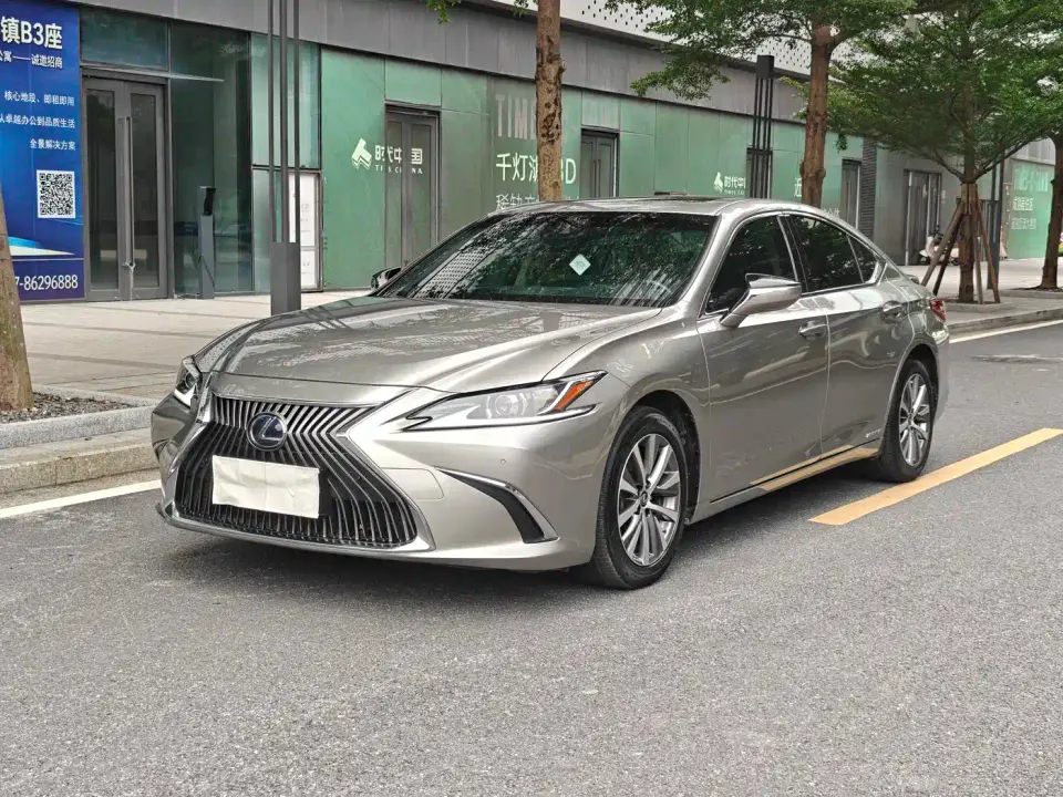 Lexus ES 300h Excellence Edition China V 2019