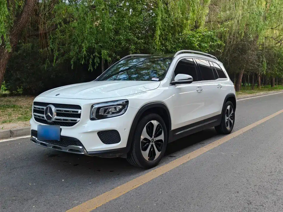 Mercedes-Benz GLB-Class Model GLB 200 Fashion Edition 2021