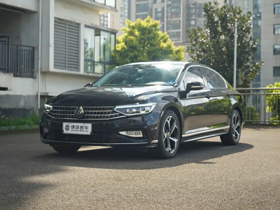 Volkswagen Magotan Facelift Public Edition 330TSI DSG Luxury 2025