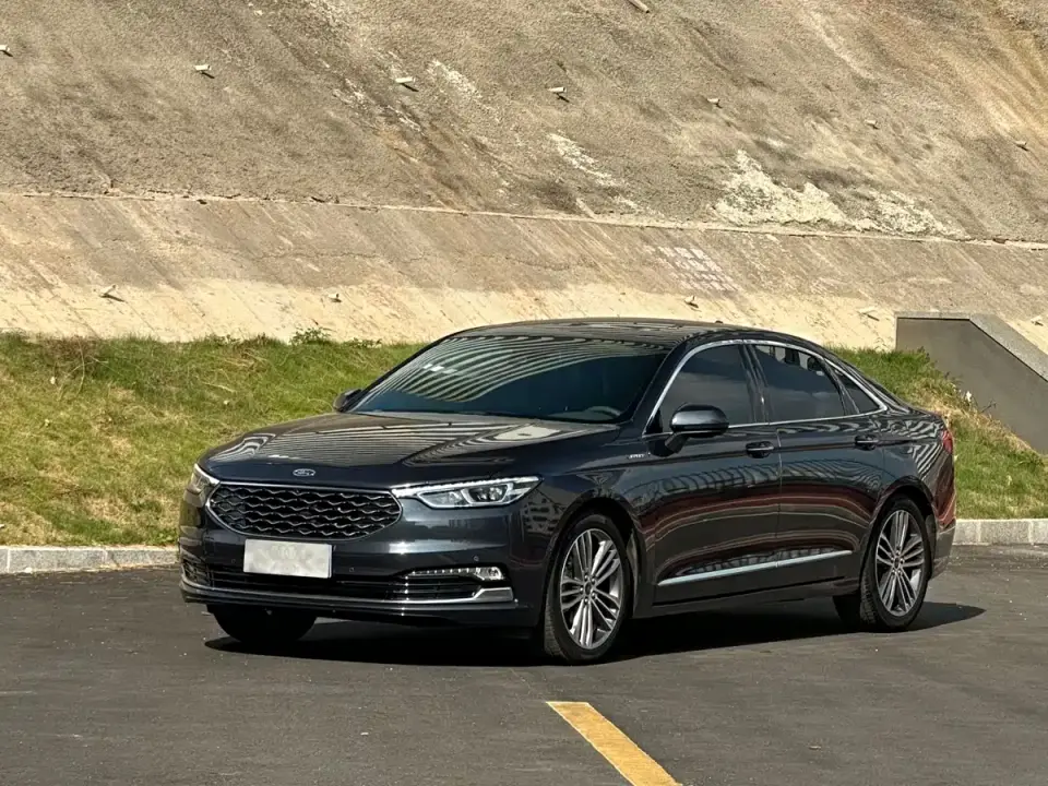 Ford Taurus EcoBoost 245 Vignale Ultimate Edition 2021
