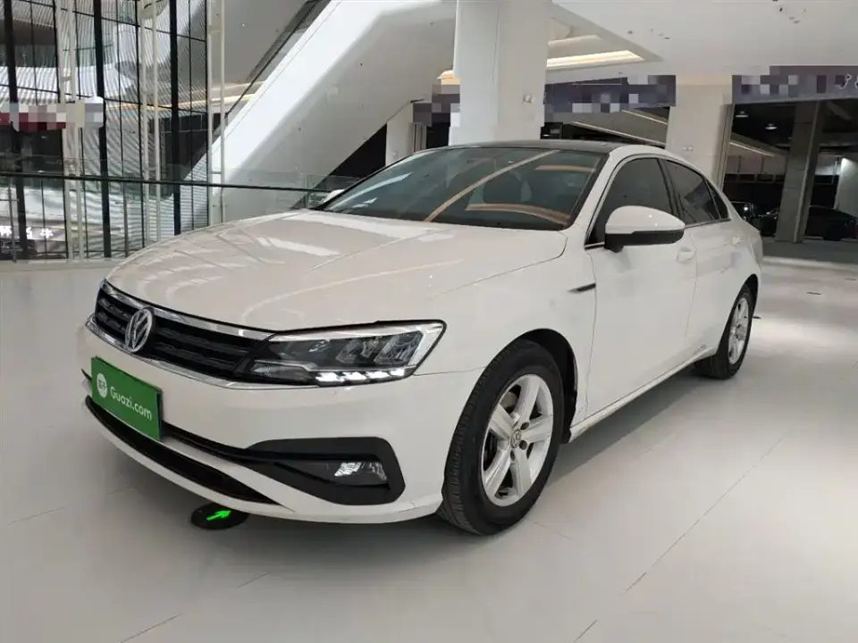 Volkswagen Lamando 230TSI DSG Fashion Edition 2021