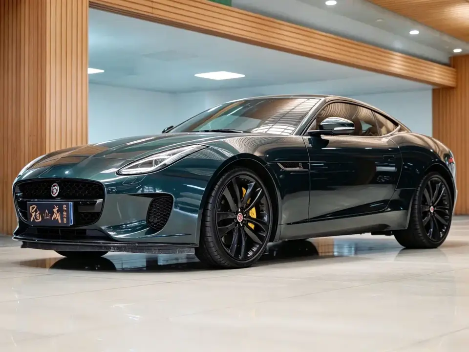 Jaguar F-TYPE 2.0T Coupe 2019