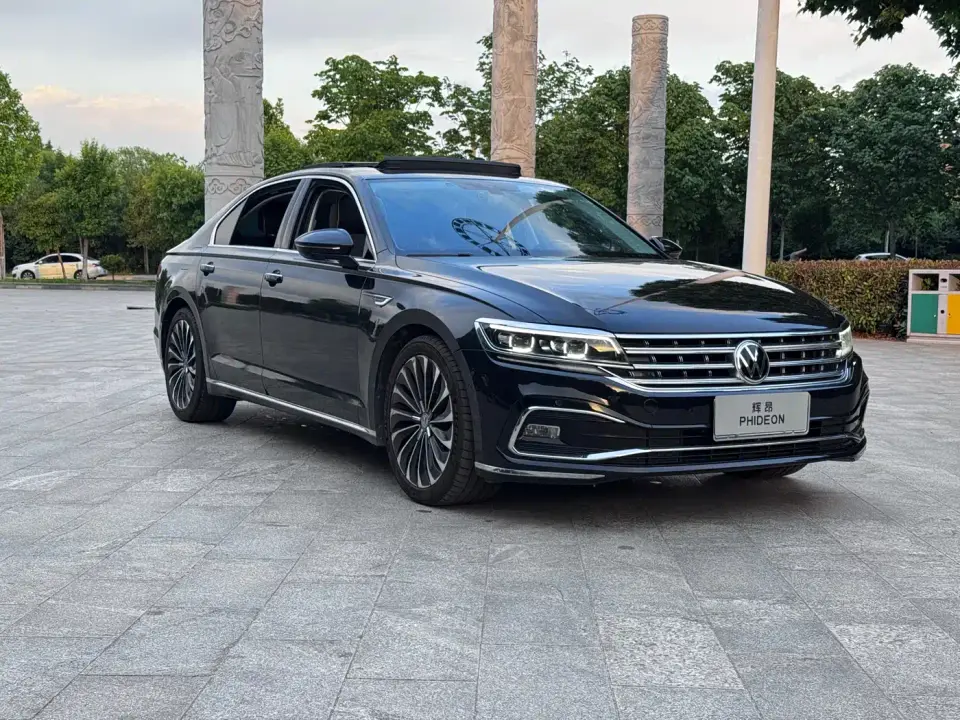 Volkswagen Phideon 380TSI Premium Edition 2022