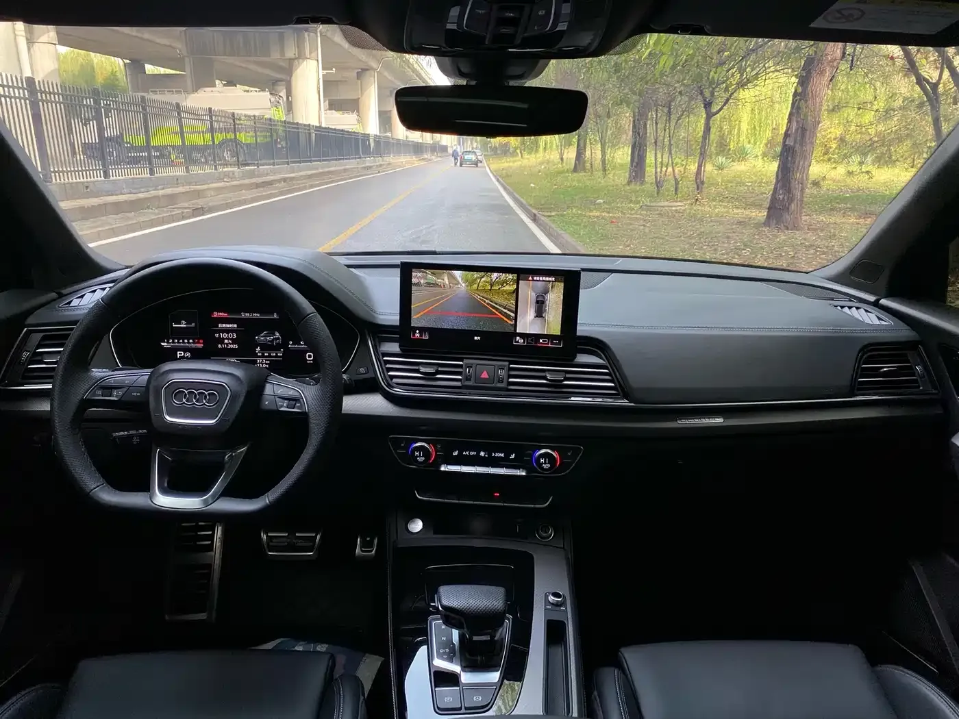 Audi Q5L Model 45 TFSI Luxury Dynamic 2024 — фото 6