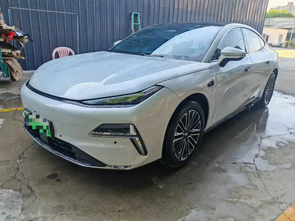 Geely Galaxy Galaxy Xingyao 8 130km EM-i Premium Edition 2025