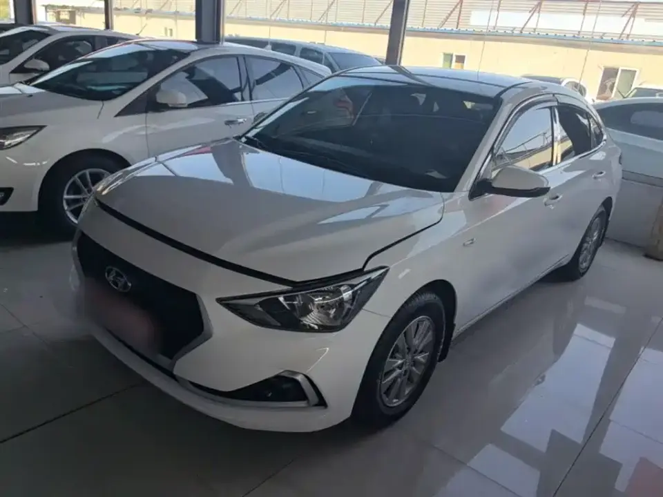 Hyundai Elantra 1.6L Automatic Pleasing Edition GL China VI 2019