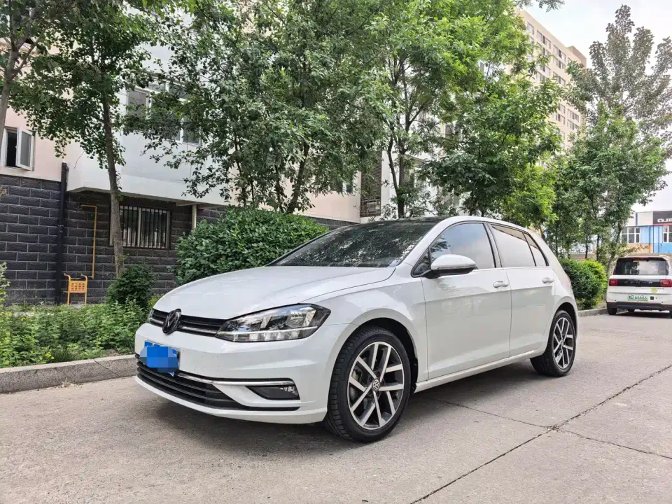 Volkswagen Golf Beloved Edition 280TSI DSG Luxury 2020