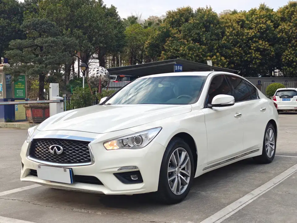 Infiniti Q50L 2.0T Comfort Edition 2023