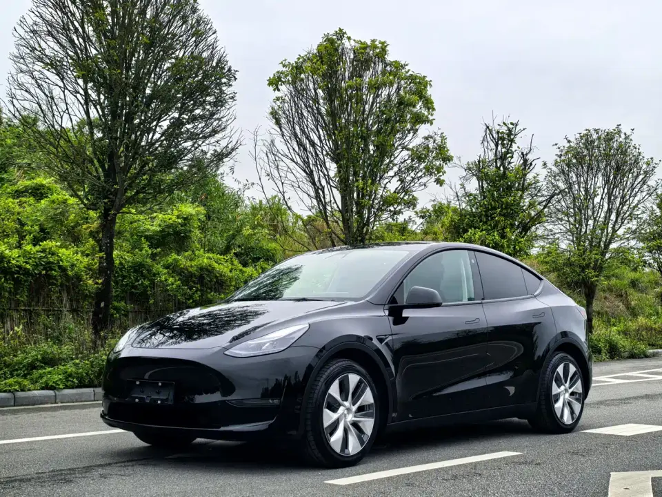 Tesla Model Y Facelift Long Range All-Wheel Drive Version 2023