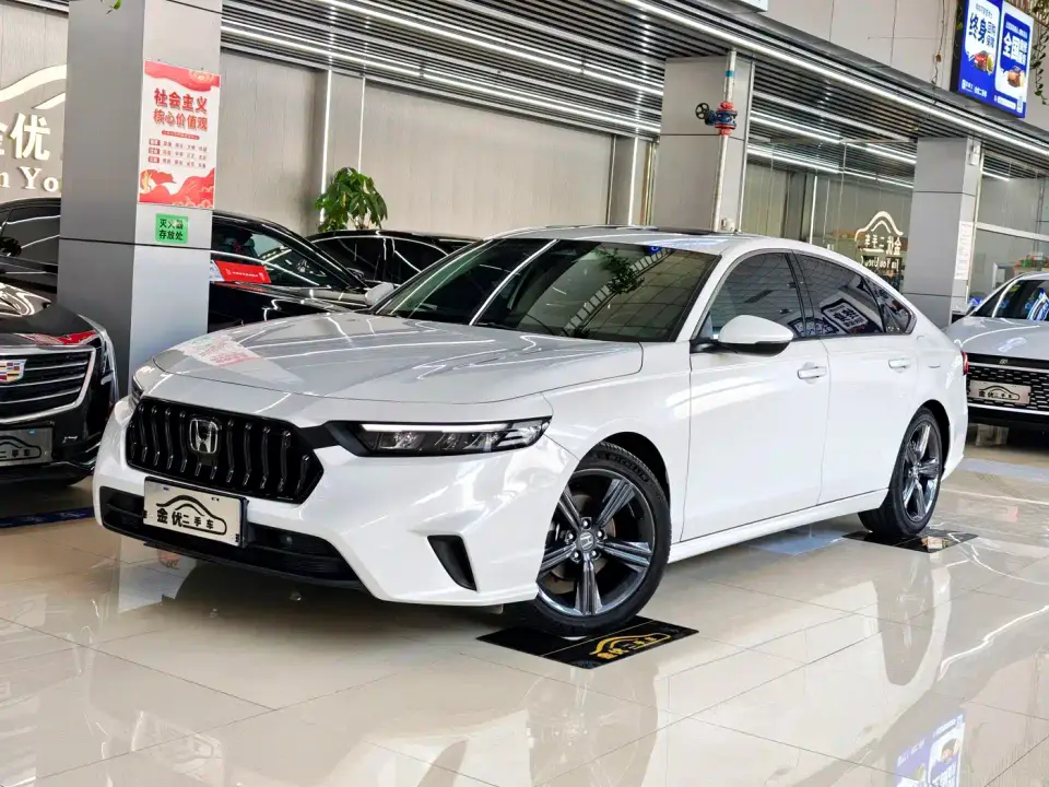 Honda Inspire 260TURBO Delicate Edition 2023