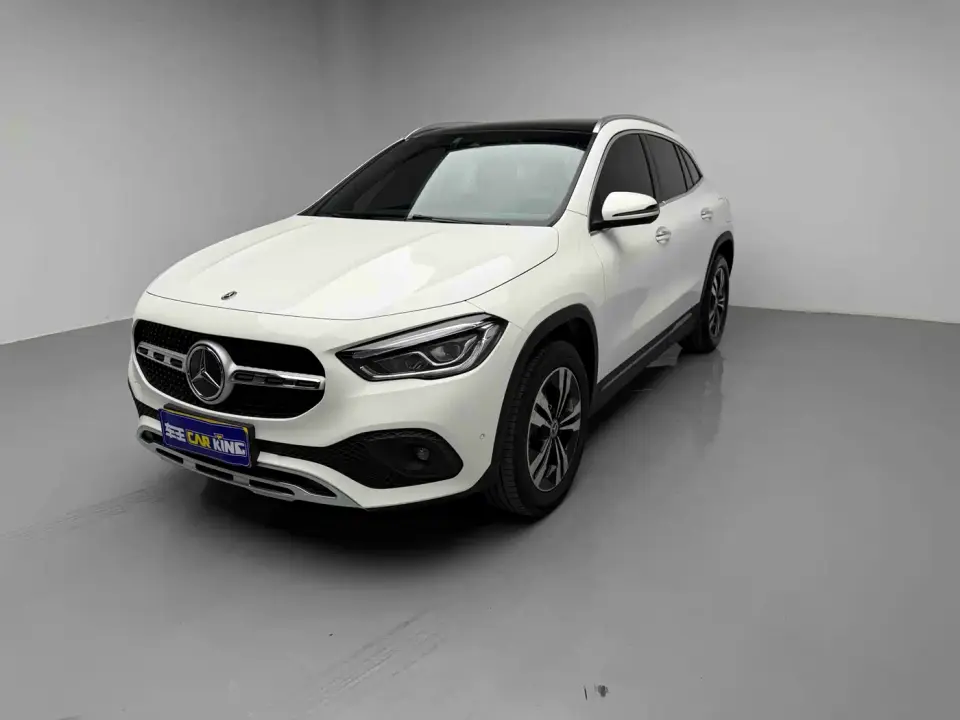Mercedes-Benz GLA-Class Model GLA 200 2021