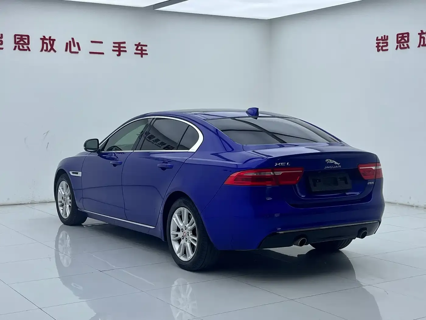 Jaguar XEL 2.0T 200PS Luxury 2019 — фото 13