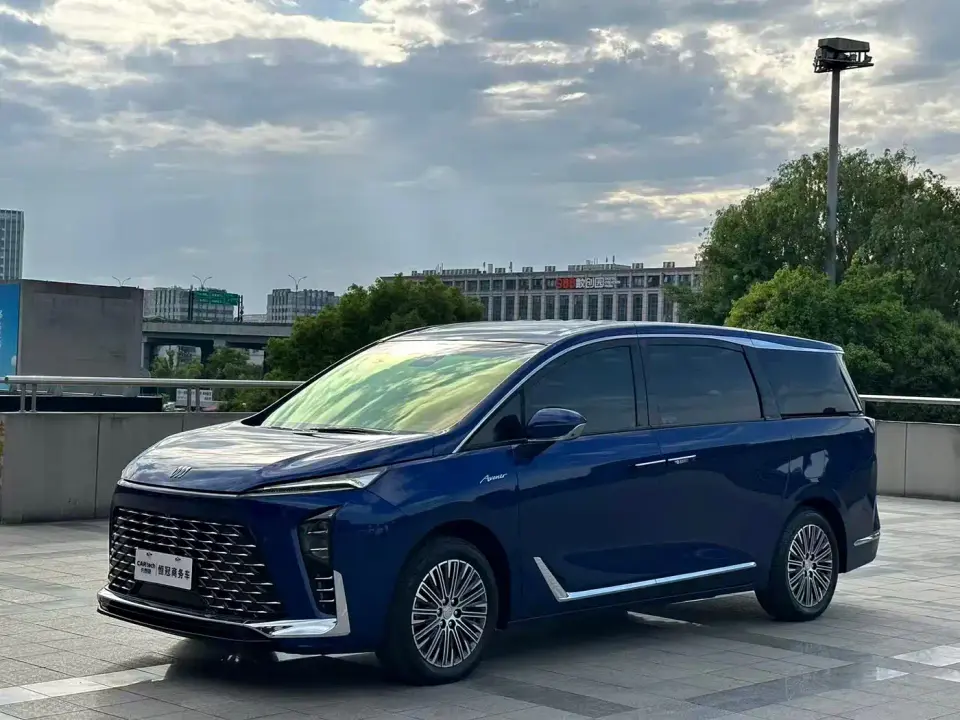 Buick GL8 New Energy Land Honor Luxury Edition 6-Seater 2024
