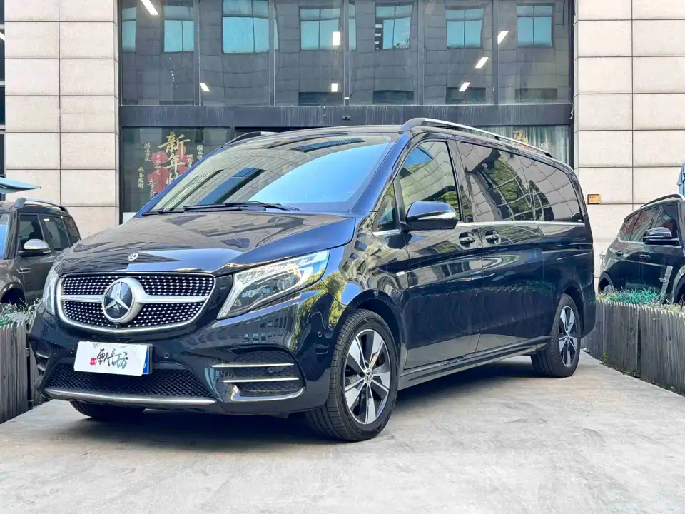 Mercedes-Benz V-Class Model V 260 L Long Wheelbase Luxury 2021