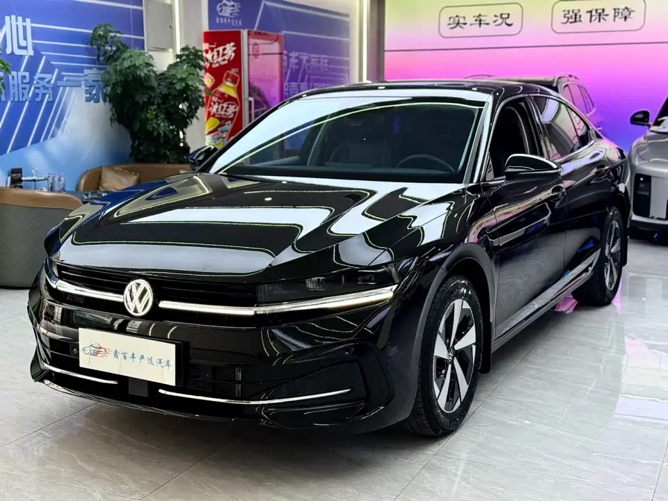 Volkswagen Magotan 300TSI DSG Premium Edition (Eye-catching Package) 2025