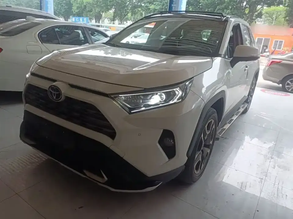 Toyota RAV4 Rongfang 2.0L CVT 2WD Prestige Edition 2020