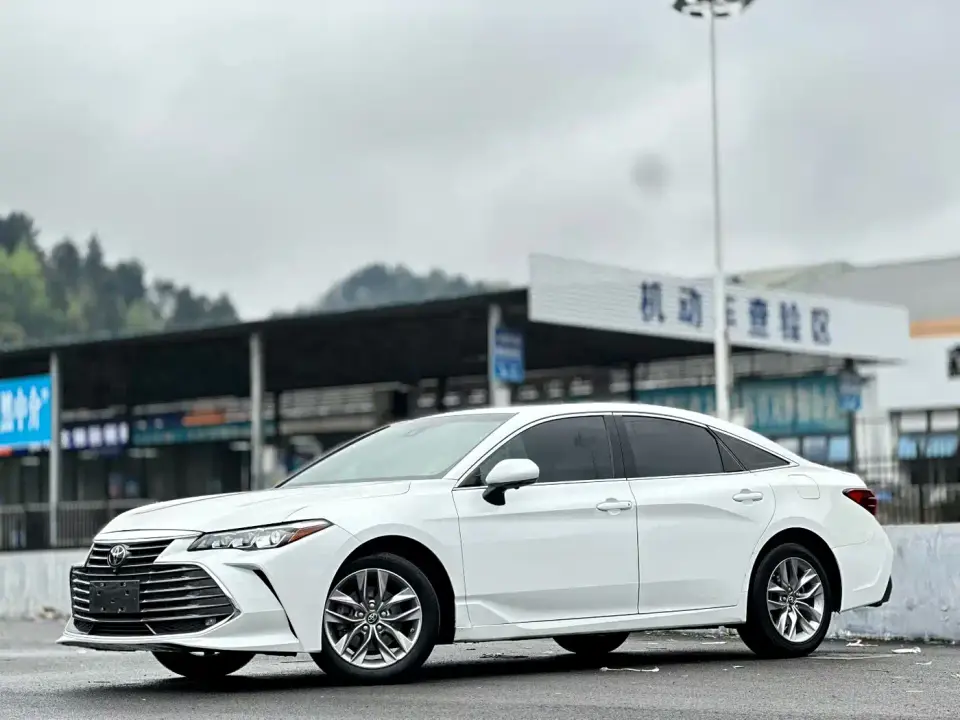 Toyota Avalon 2.0L Luxury Edition 2022