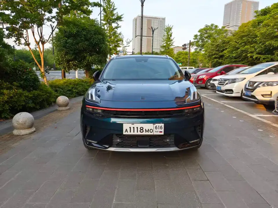 Lynk & Co 06 1.5T Halo 2021