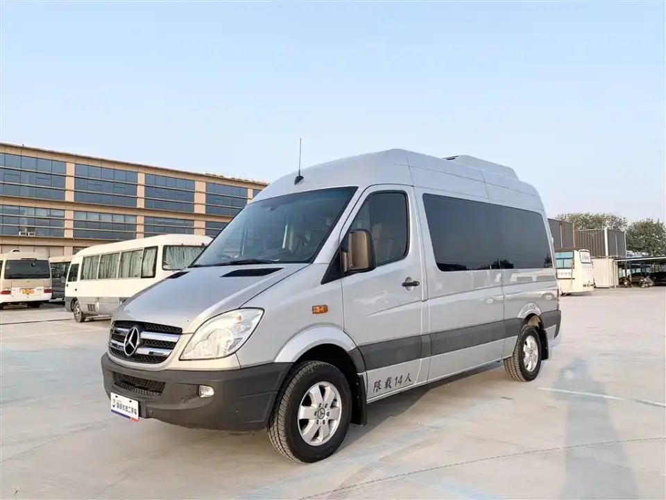 Mercedes-Benz Sprinter 2.1T Premium Tour Medium Wheelbase Version 2019