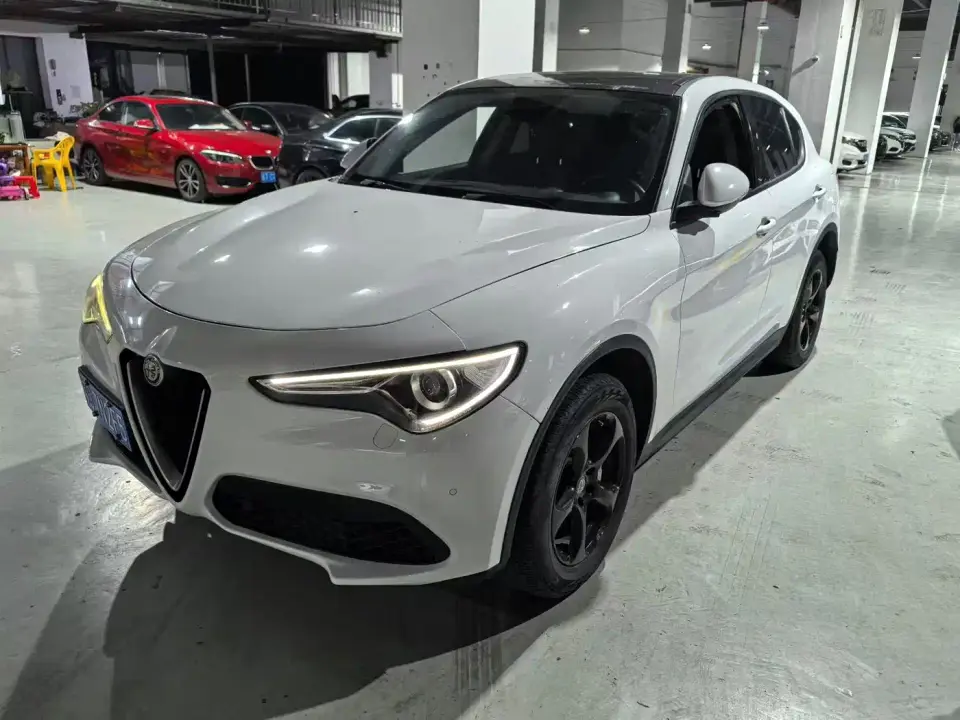 Alfa Romeo Stelvio 2.0T 200HP Elite 2019