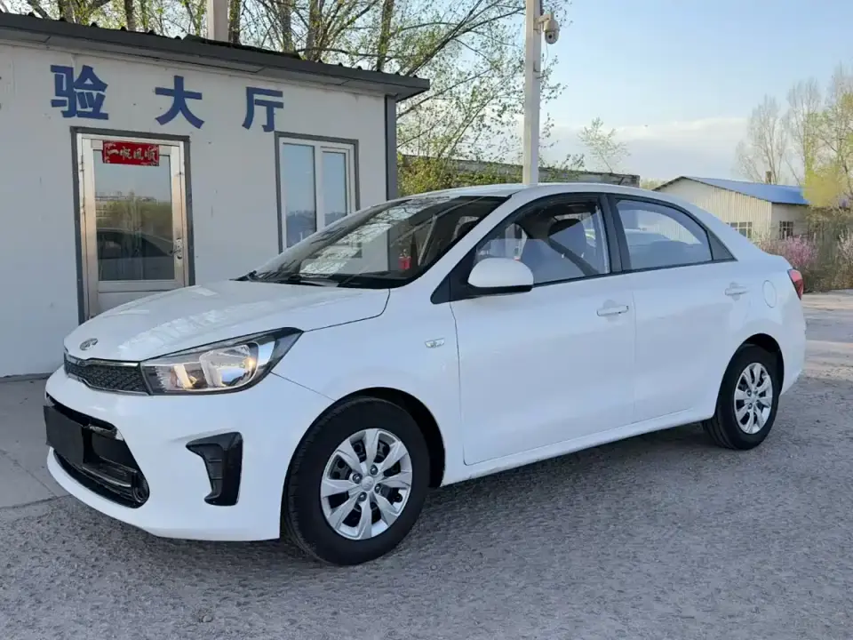 Kia Huan Chi 1.4L Manual Smart Fashion 2019