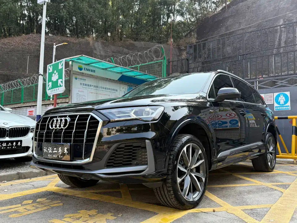 Audi Q7 55 TFSI quattro S line Sport 2023