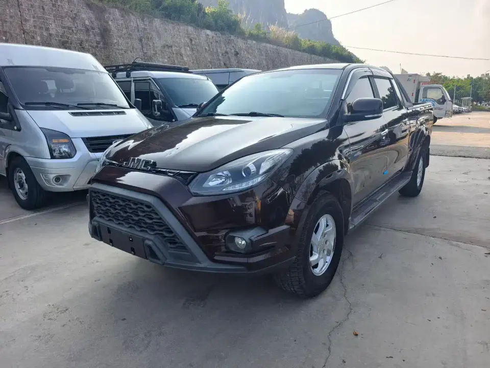Jiangling Yuhu 5 2.4T Classic Diesel Manual 4WD Ultra Luxury Long Wheelbase JX4D24A5L 2020