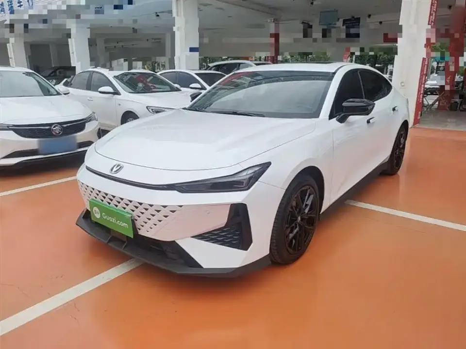 Changan UNI-V 1.5T Premium 2024